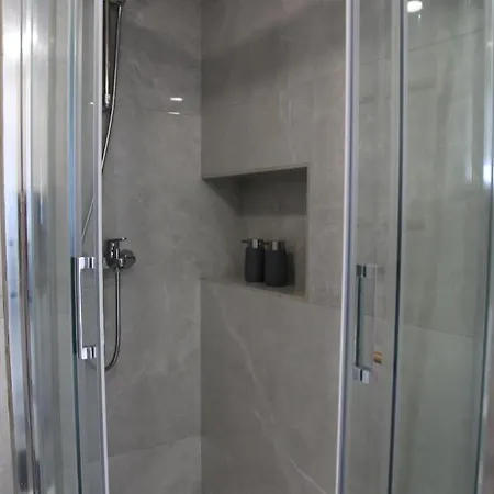 Precioso En Complejo Privado Con Piscina Apartmán *